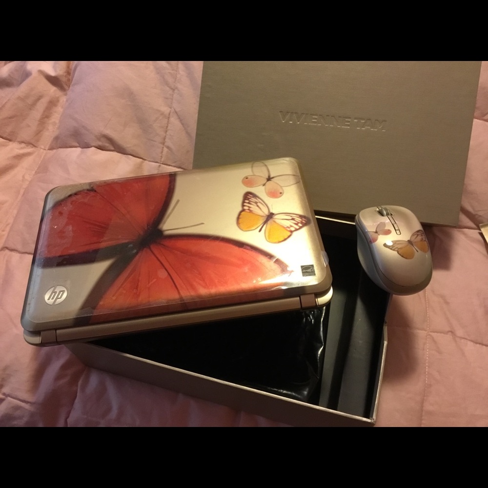 HP VivianTam mini notebook 10.1”, 250gb